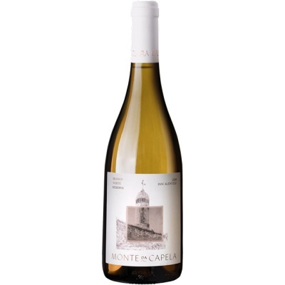 Garrafas de vinho branco Monte da Capela 2018 Reserva DOC Alentejo com rótulo branco e imagem de torre