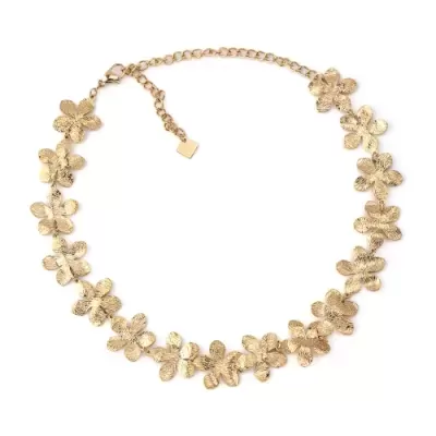 Colar dourado com flores texturizadas e fecho ajustável