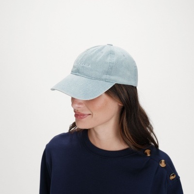 Boné azul claro de ganga com bordado GRACE & MILA