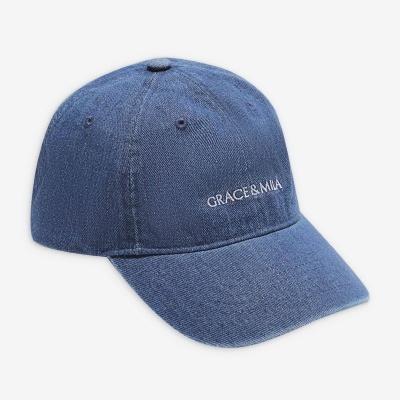 Boné azul em tecido tipo ganga com bordado branco GRACE & MILA