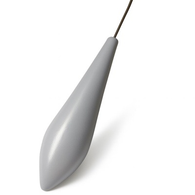 Flutuador de pesca cinzento com corda castanha