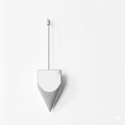 Produto branco com formato pontiagudo e número 75, montado numa haste fina