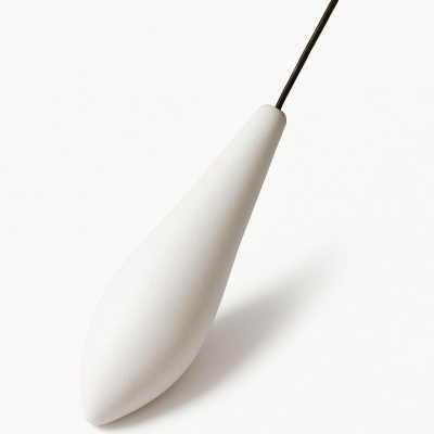 Flutuador de pesca branco em espuma com haste preta