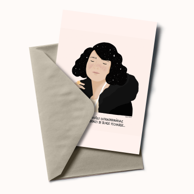 Cartão com ilustração de mulher de olhos fechados e envelope cinzento