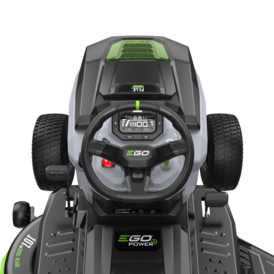 Trator de relva EGO Power+ ATV cinza escuro com detalhes verdes e ecrã digital