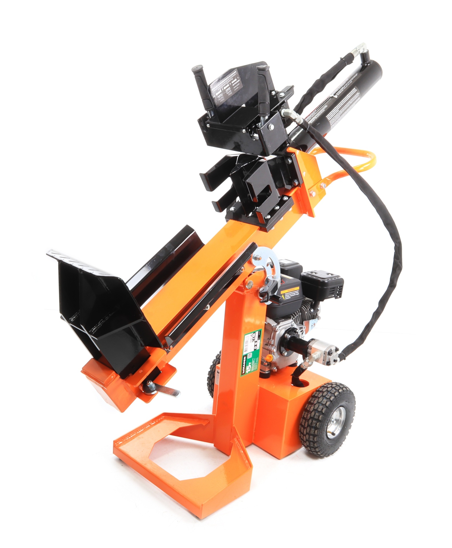 Máquina rachar lenha a gasolina com estrutura laranja e componentes pretos