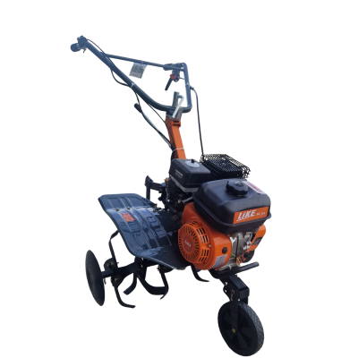 Motoenxada preta e laranja com motor LIKE ML 200 e duas rodas