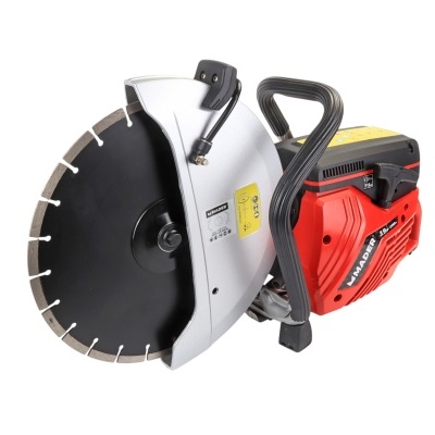 Serra de corte com lâmina circular preta, proteção metálica prateada e motor vermelho e preto