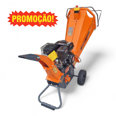 Triturador de jardim laranja com rodas e motor a gasolina em fundo branco com texto PROMOÇÃO!