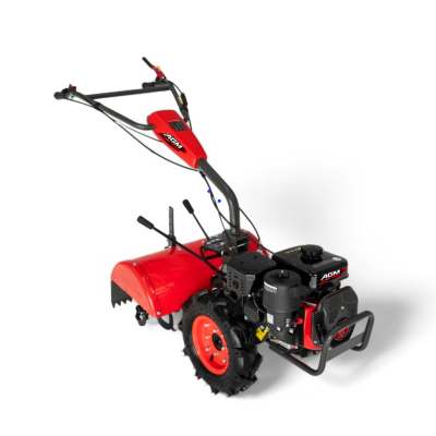Motoenxada vermelha e preta com motor e pneus emborrachados