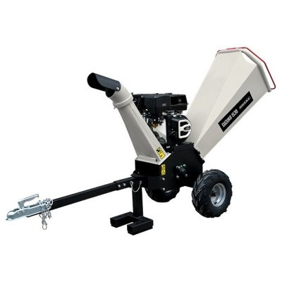 Triturador de jardinagem branco e preto com motor e rodas grandes