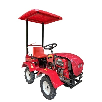 Trator agrícola vermelho com assento e teto rígido