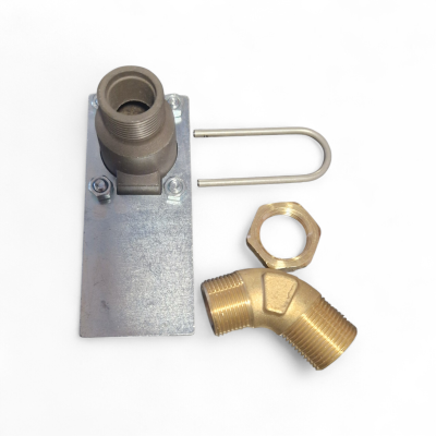 Componentes metálicos para canalização sobre fundo branco