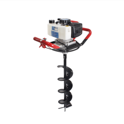 Motoenxada com motor e broca helicoidal para perfuração do solo