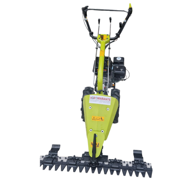 Máquina de cortar relva agrícola verde com motor a gasóleo e lâminas serrilhadas pretas