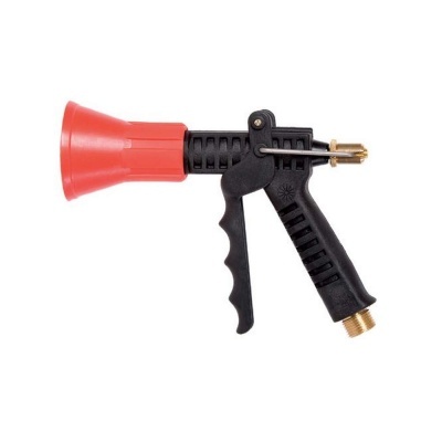 Pulverizador preto com bocal vermelho e detalhes em latão