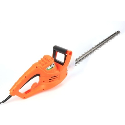 Tesoura de sebe elétrica laranja com lâmina metálica longa e cabo preto