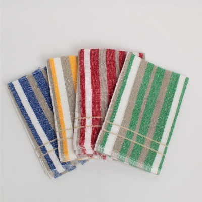 Conjunto de quatro panos de prato com riscas verticais coloridas em algodão