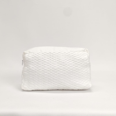 Necessaire branco texturizado com fecho de correr