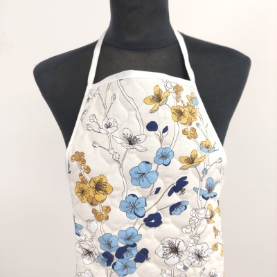 Avental de cozinha com estampado floral amarelo e azul