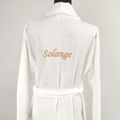 Robe de banho branco com nome bordado Solange
