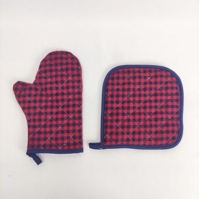 Luva e pega-tachos xadrez vermelho e azul