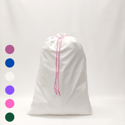 Saco branco de algodão com cordão rosa