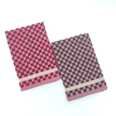 Conjunto de duas toalhas de cozinha em padrão quadriculado rosa e vermelho, rosa e cinza