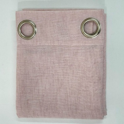 Cortinado rosa com ilhós metálicos prateados