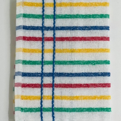 Pano de cozinha branco com riscas coloridas
