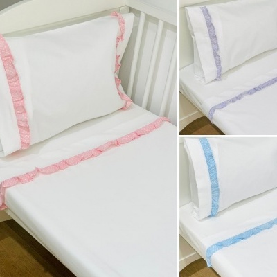 Conjuntos de roupa de cama para berço com franjas de renda coloridas em rosa, lilás e azul