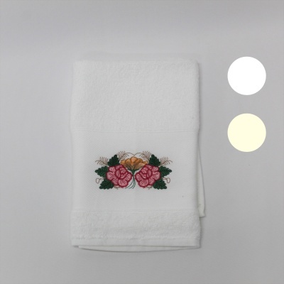 Toalha branca com bordado floral colorido