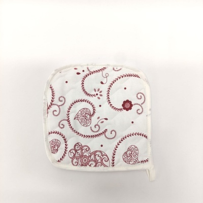 Pega de cozinha branca com padrão vermelho de corações e flores