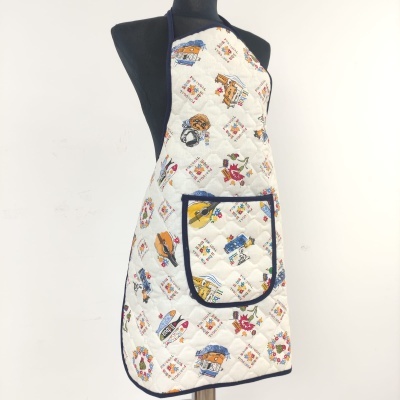 Avental acolchoado branco com padrões coloridos e bolso azul