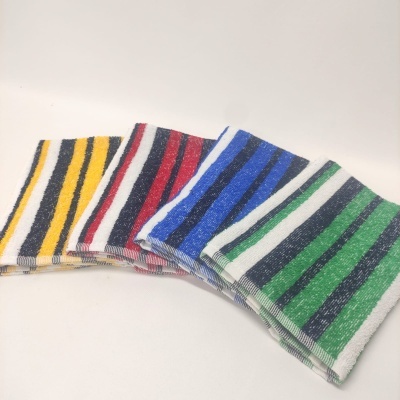 Toalhas de mão com riscas verticais coloridas