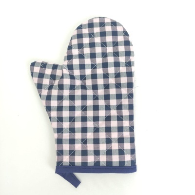 Luva de cozinha xadrez azul e branco com acabamento azul