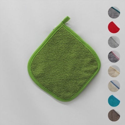 Panos de cozinha em microfibra de várias cores, destaque para pano verde com aba para pendurar.