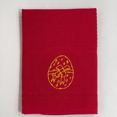 Toalha de mão vermelha com bordado de ovo decorativo amarelo