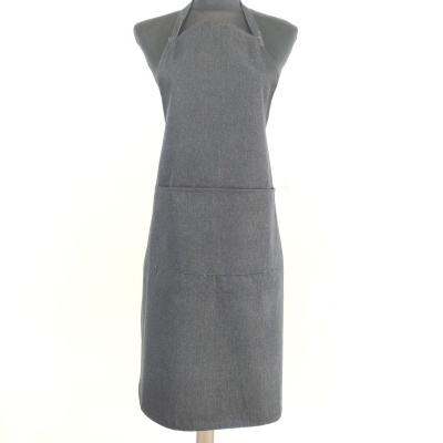 Avental cinzento escuro com bolso grande à frente em manequim