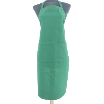 Avental de cozinha verde em tecido liso num manequim preto