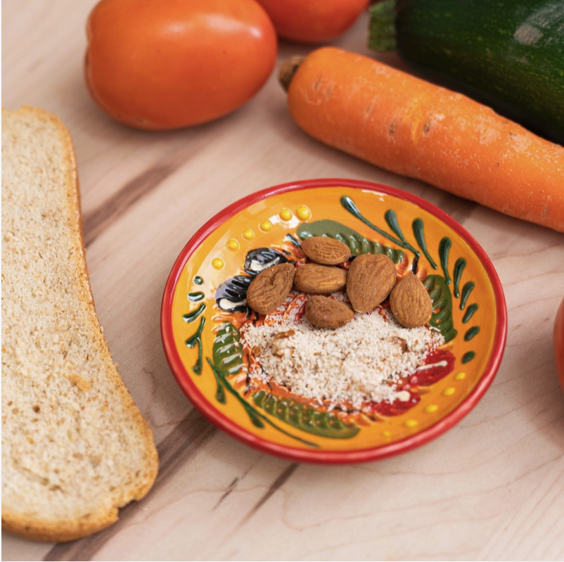 PRATO RALADOR PEQUENO "VINTAGE PROVENÇAL" ALFAR TIERRA COCIDA Prato decorativo com amêndoas e vegetais ao redor