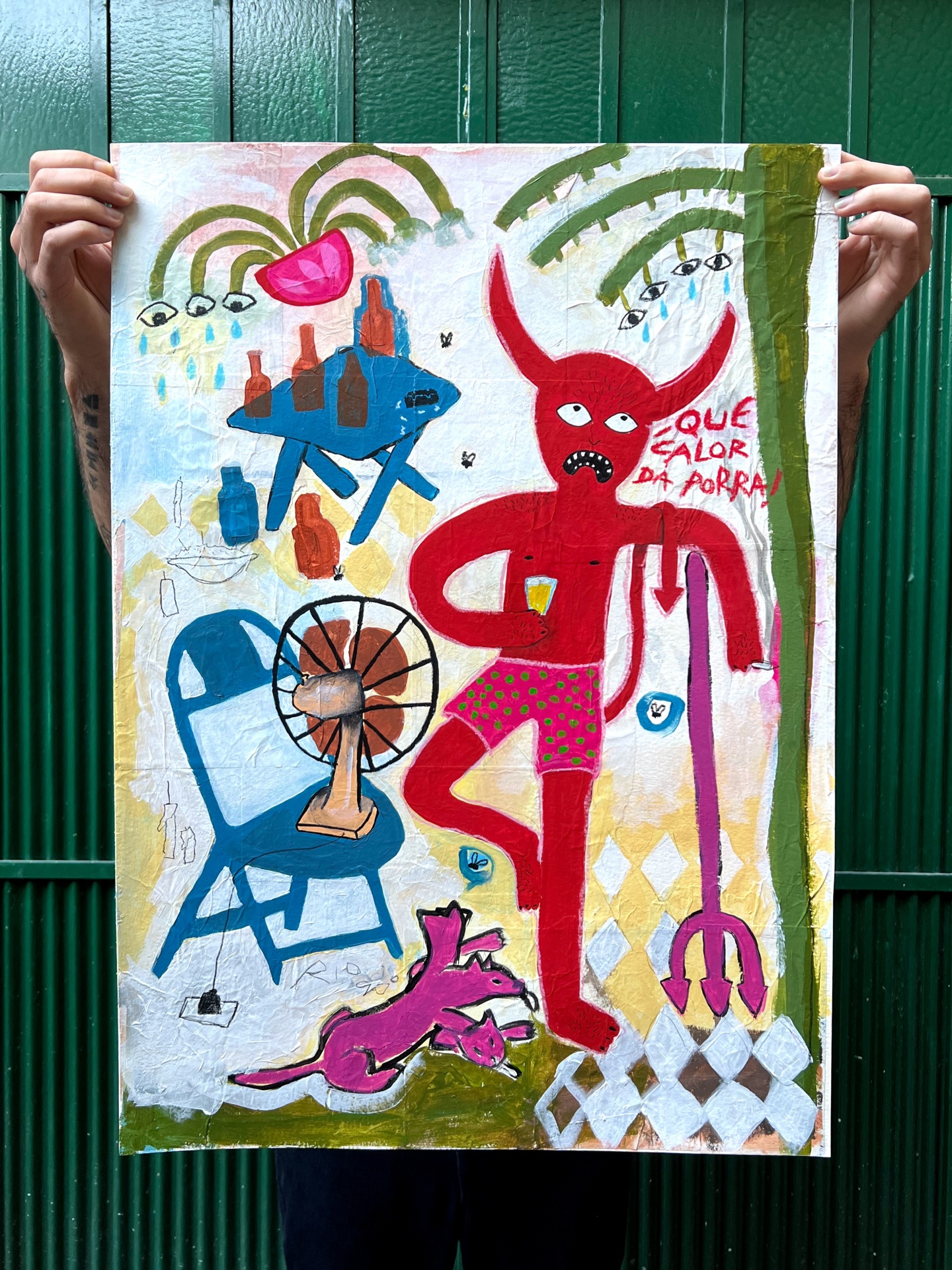 ORIGINAL "RIO 90ºC OU O DIA EM QUE O DIABO VEIO À TERRA" JEFFERSON RIB Pintura com figura demoníaca vermelha, cão rosa, cadeira azul e texto 'QUE SALOR DA PORRA'