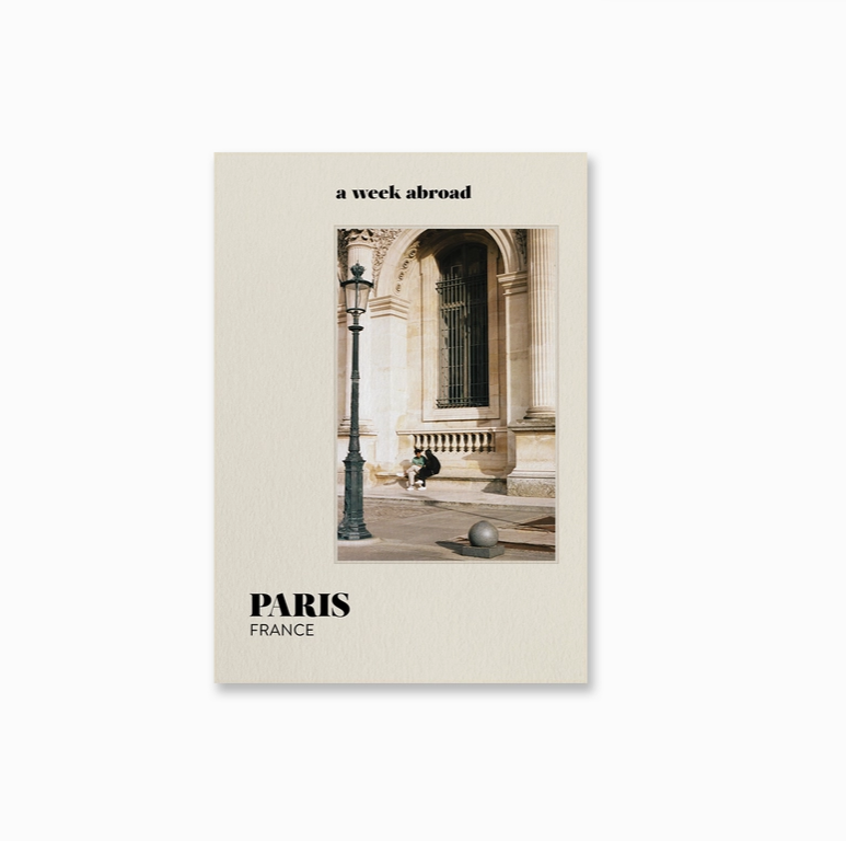 Livro De Paris - A WEEK ABROAD Cartão postal com foto de arquitetura clássica e texto 'a week abroad PARIS FRANCE'