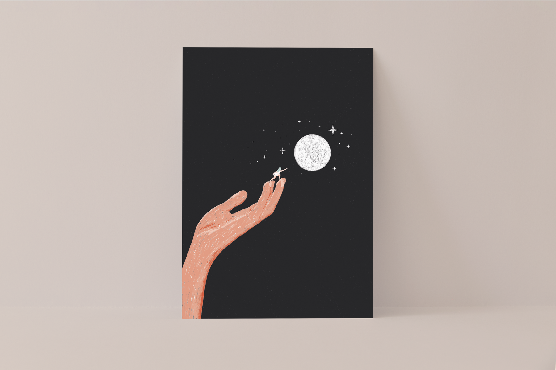 ILUSTRAÇÃO "A LUZ" JOANA MUNDANA Cartaz com ilustração de mão alaranjada segurando figura branca junto à lua e estrelas num fundo preto.