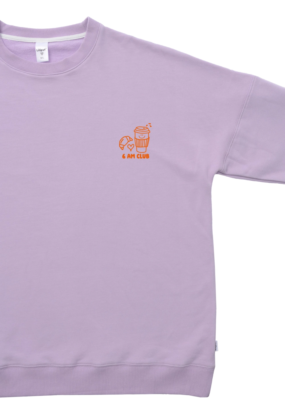 SWEAT LILÁS ADULTO COFFEE BEFORE CHAOS LILIPUT Sweatshirt lilás com estampa laranja de croissant e copo de café e texto 6 AM CLUB