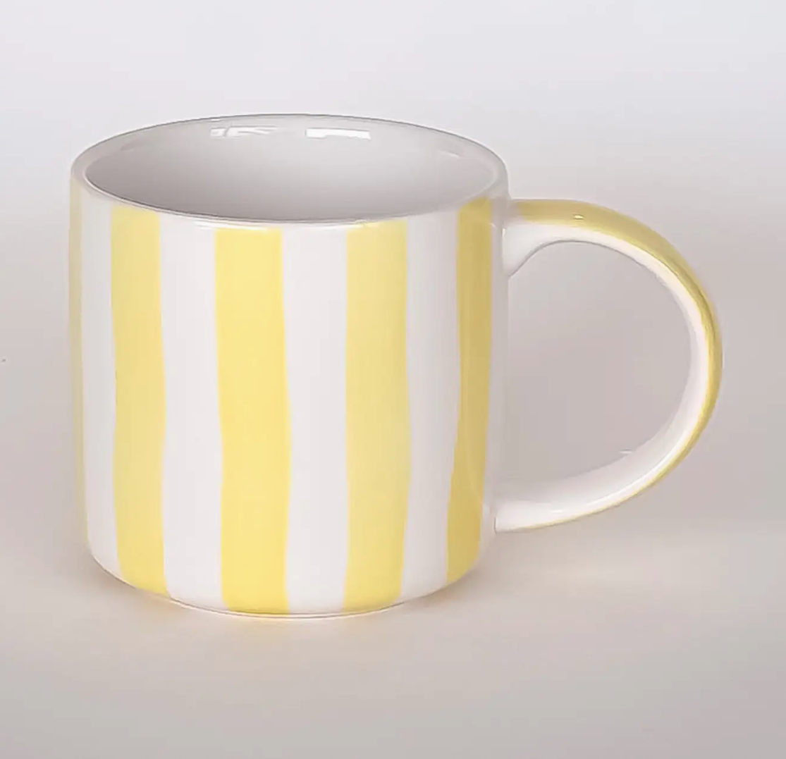CANECAS STRIPE - MAGAZIN MINORI Caneca com riscas amarelas e brancas
