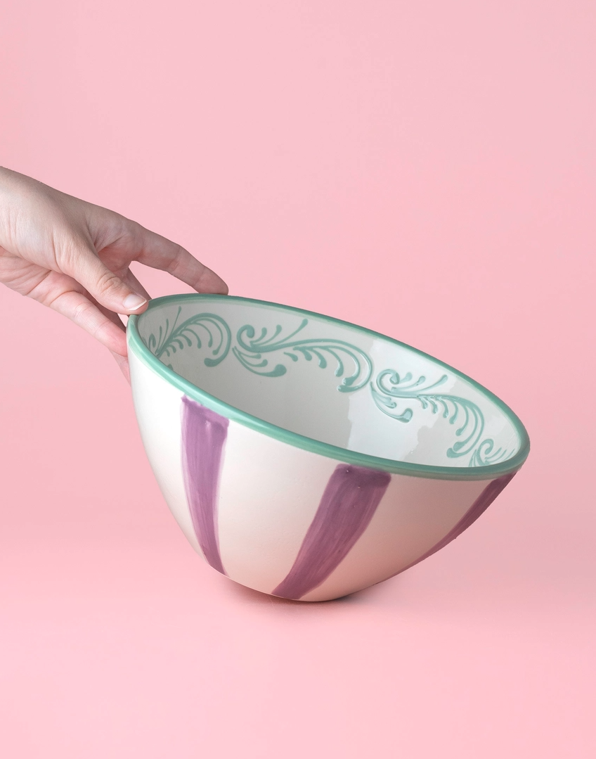 TIGELA DE SERVIR "VIOLETA" ALFAR TIERRA COCIDA Taça decorativa em cerâmica com padrões verdes e roxos sobre fundo rosa