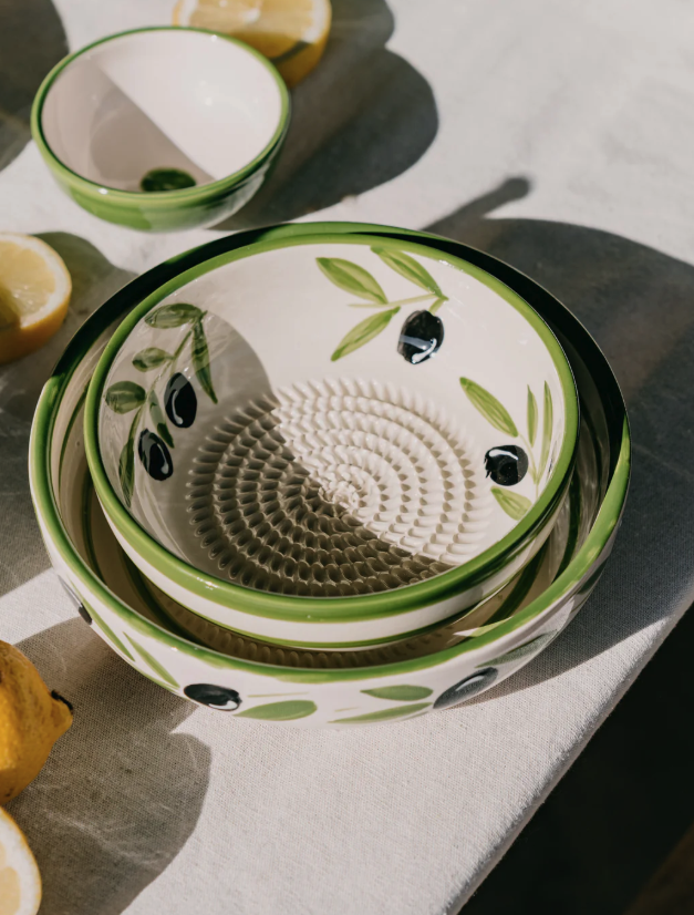 TAÇA RALADOR GRANDE "OLIVE" ALFAR TIERRA COCIDA Conjunto de tigelas de cerâmica com decoração de azeitonas e limões cortados ao redor