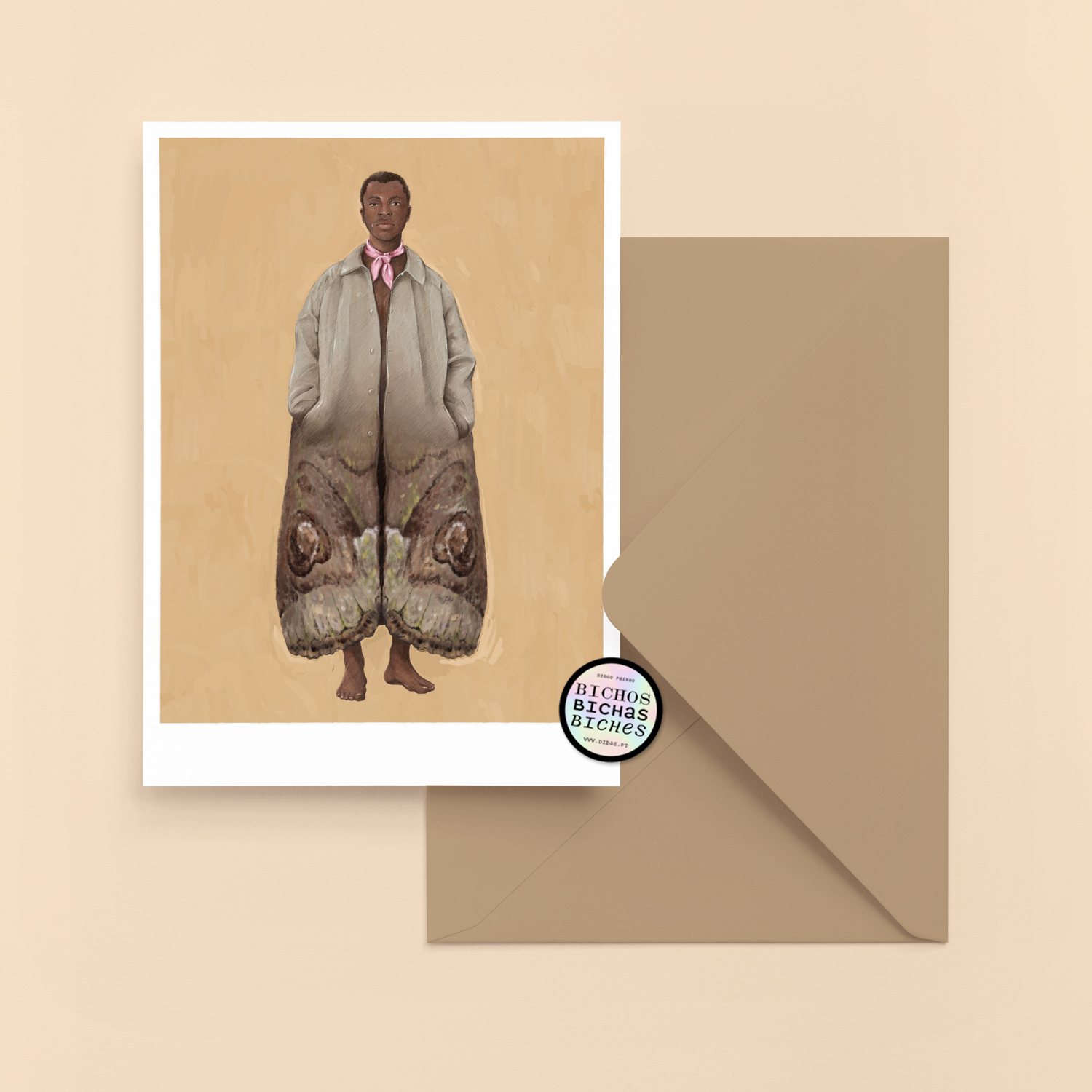 ILUSTRAÇÃO "CHIRON" DIOGO PAIXÃO Cartão ilustrado de homem com casaco com textura de pelo, envelope castanho e selo colorido.