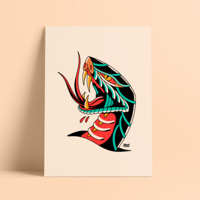 Ilustração colorida de cobra com boca aberta em fundo bege